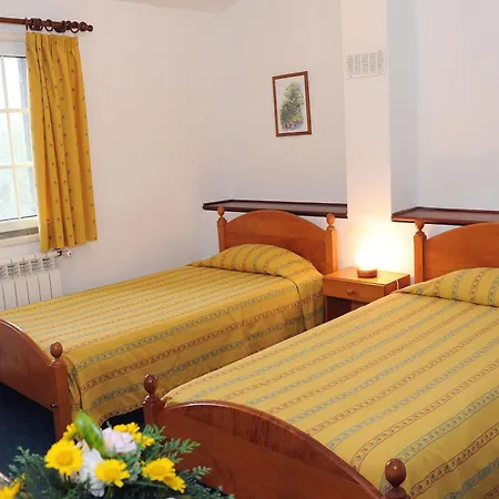 Quinta アパートホテル 3*