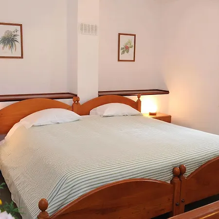 Quinta Lägenhetshotell 3*